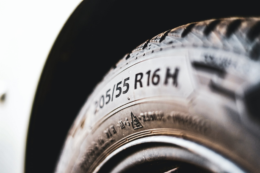 rouver des pneus de qualite a prix abordable : nos astuces incontournables.